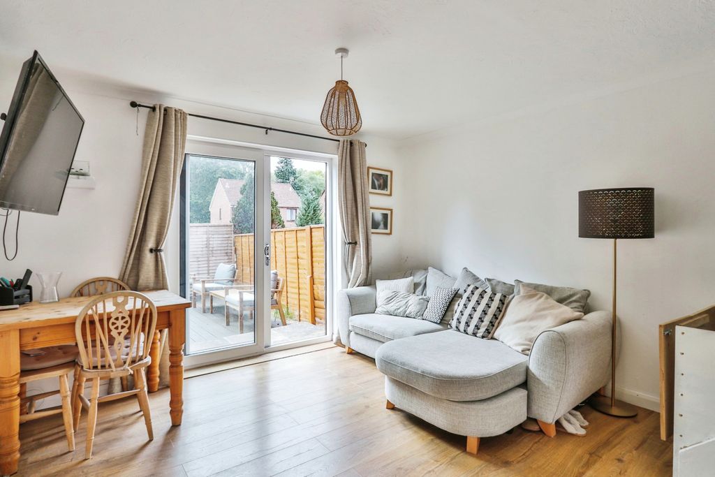 Property photo 2 of 13 Lounge/Diner