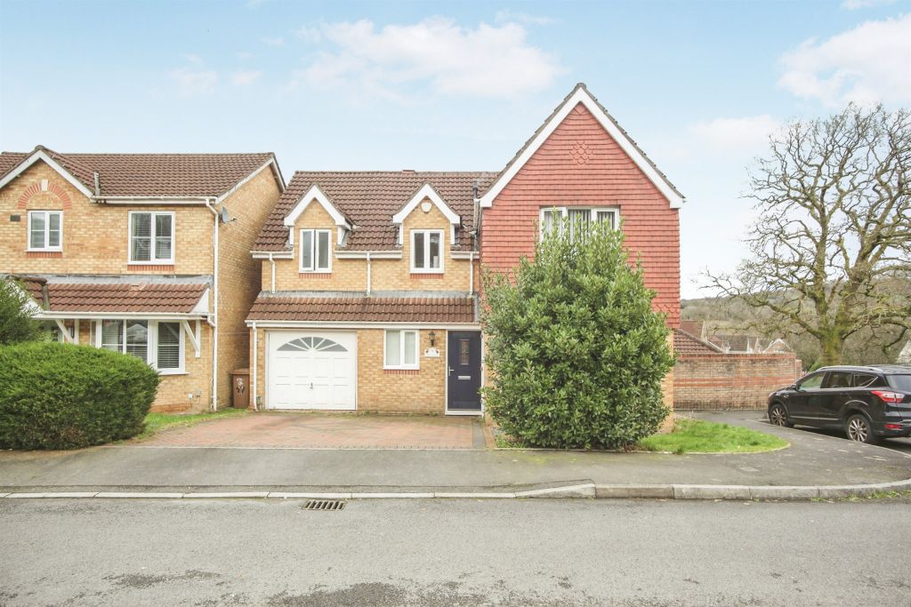 Property photo 1 of 30