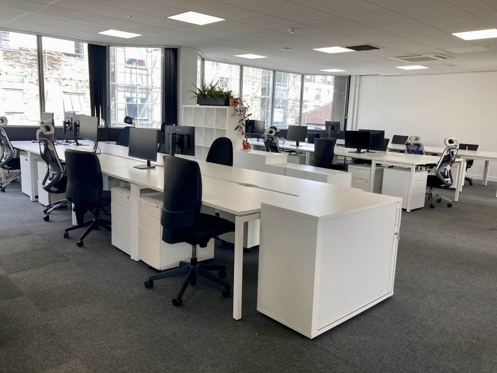 Property photo 3 of 4