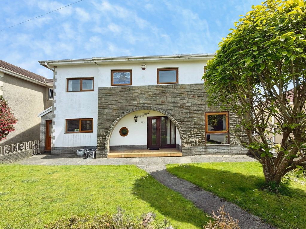 Property photo 2 of 57