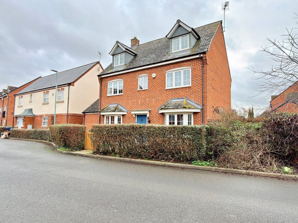 Property photo 3 of 13