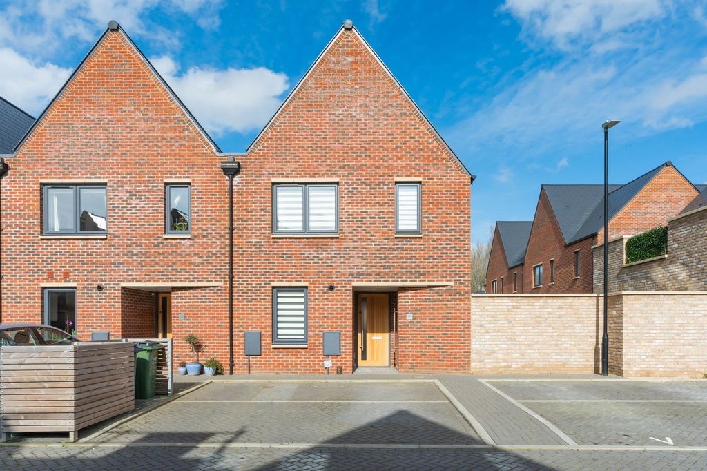 Property photo 1 of 13 Front