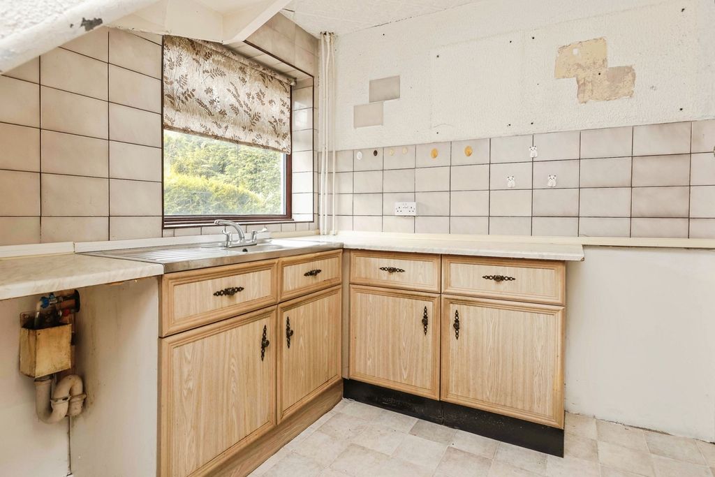 Property photo 3 of 20 Pbox-Img.Jpg