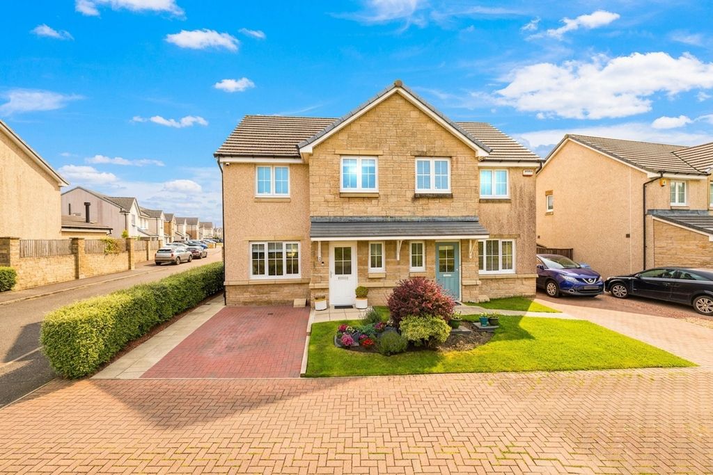Property photo 1 of 45