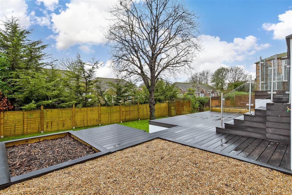Property photo 1 of 20 Rear Garden