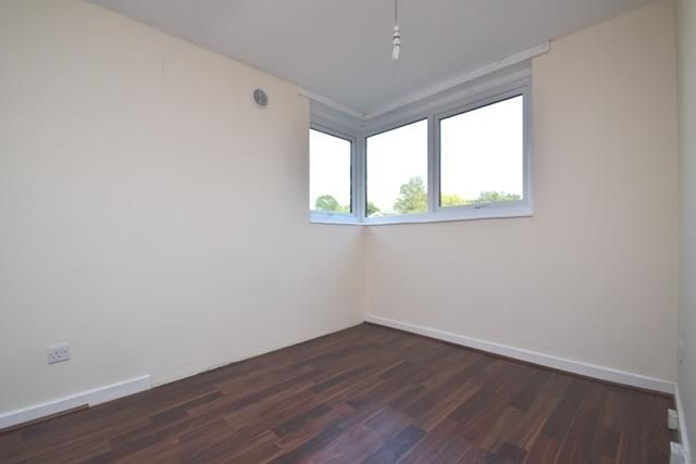 Property photo 3 of 7 Bedroom