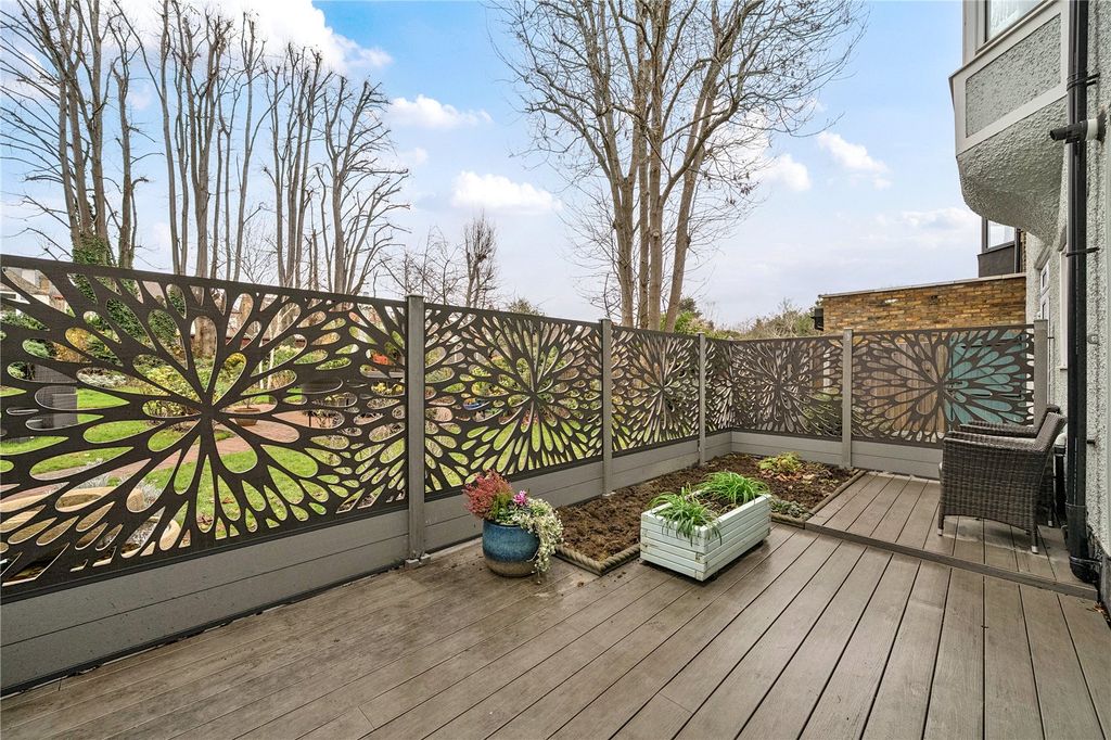 Property photo 3 of 16 Picture No. 09