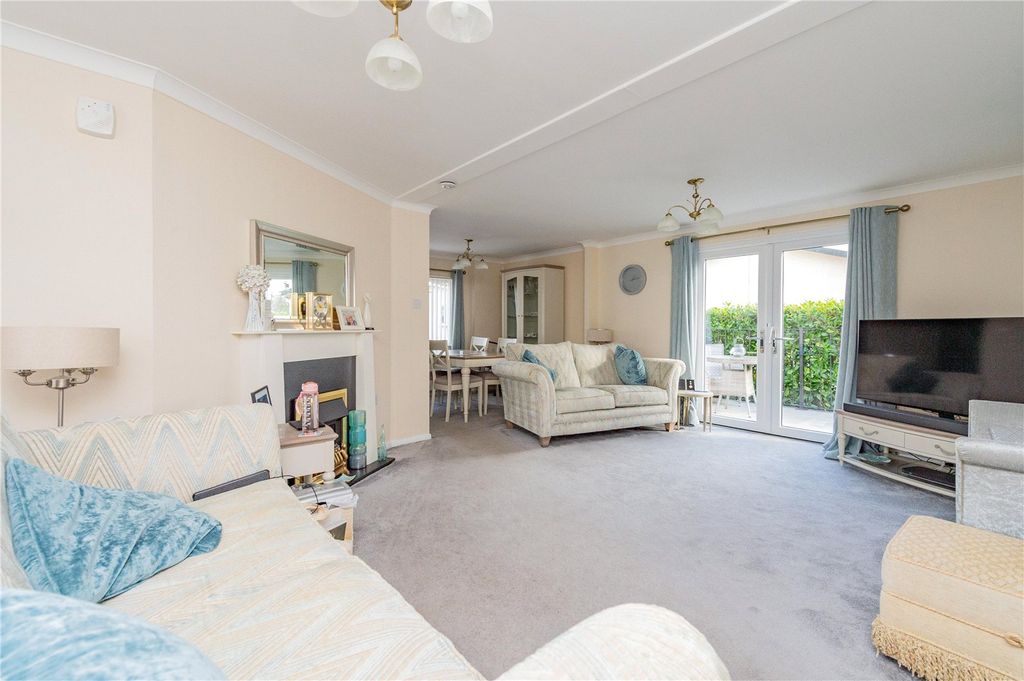 Property photo 2 of 28 Picture No. 08