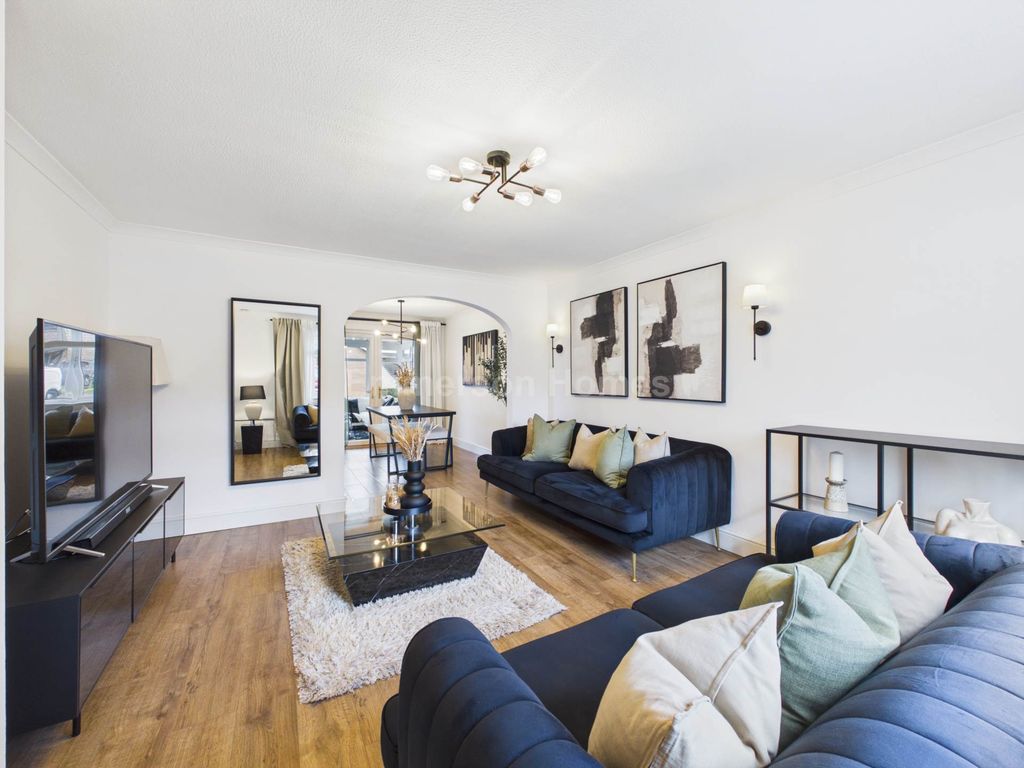 Property photo 3 of 24