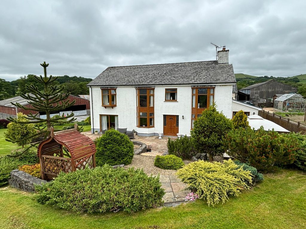 Property photo 1 of 26