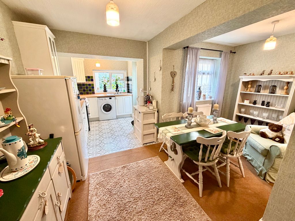 Property photo 2 of 17 Img_1804