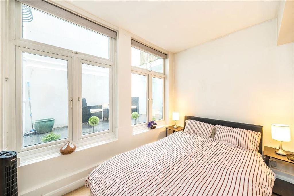 Property photo 3 of 4