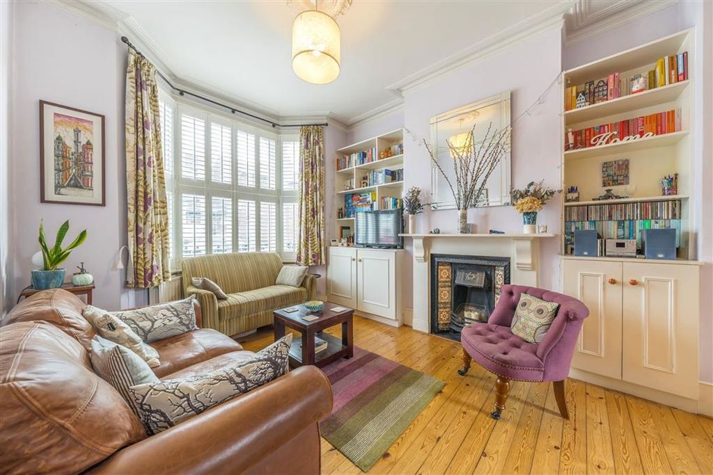 Property photo 2 of 9