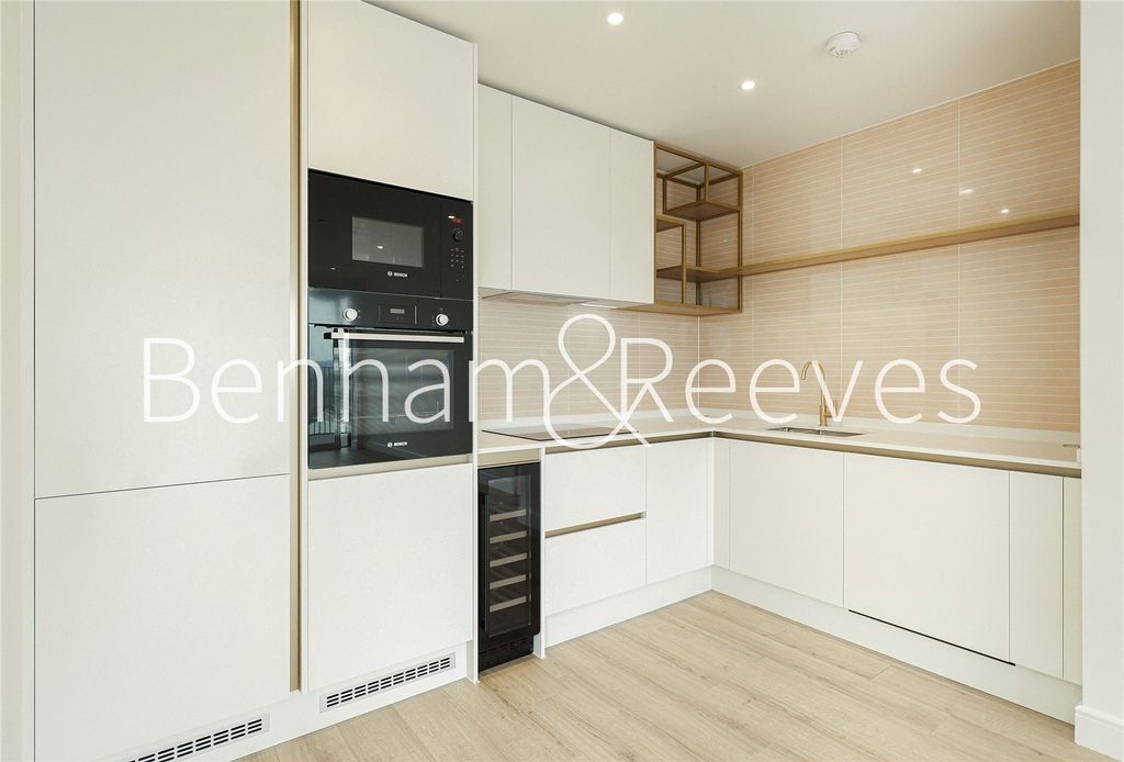 Property photo 3 of 18 Picture No. 07