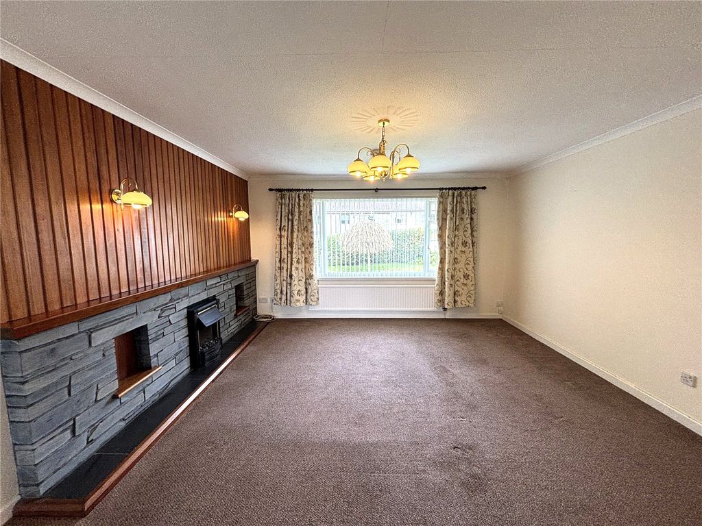 Property photo 3 of 24 Picture No. 06