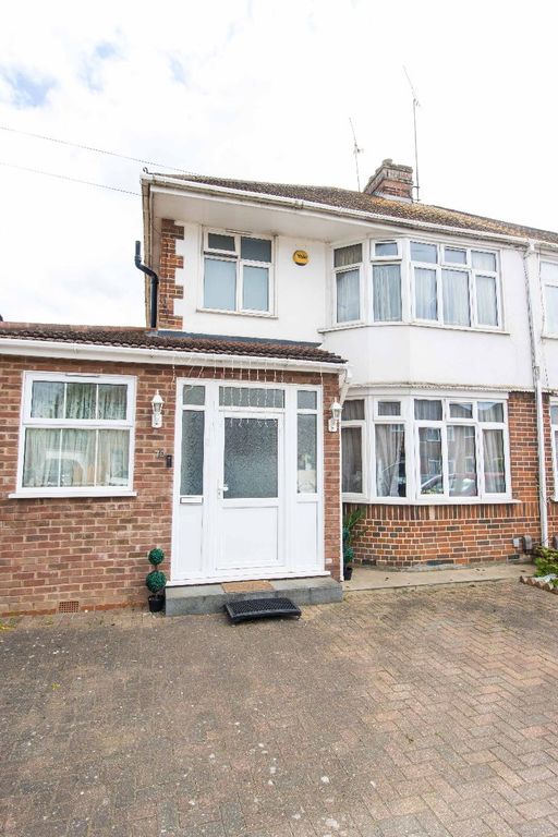 Property photo 3 of 27