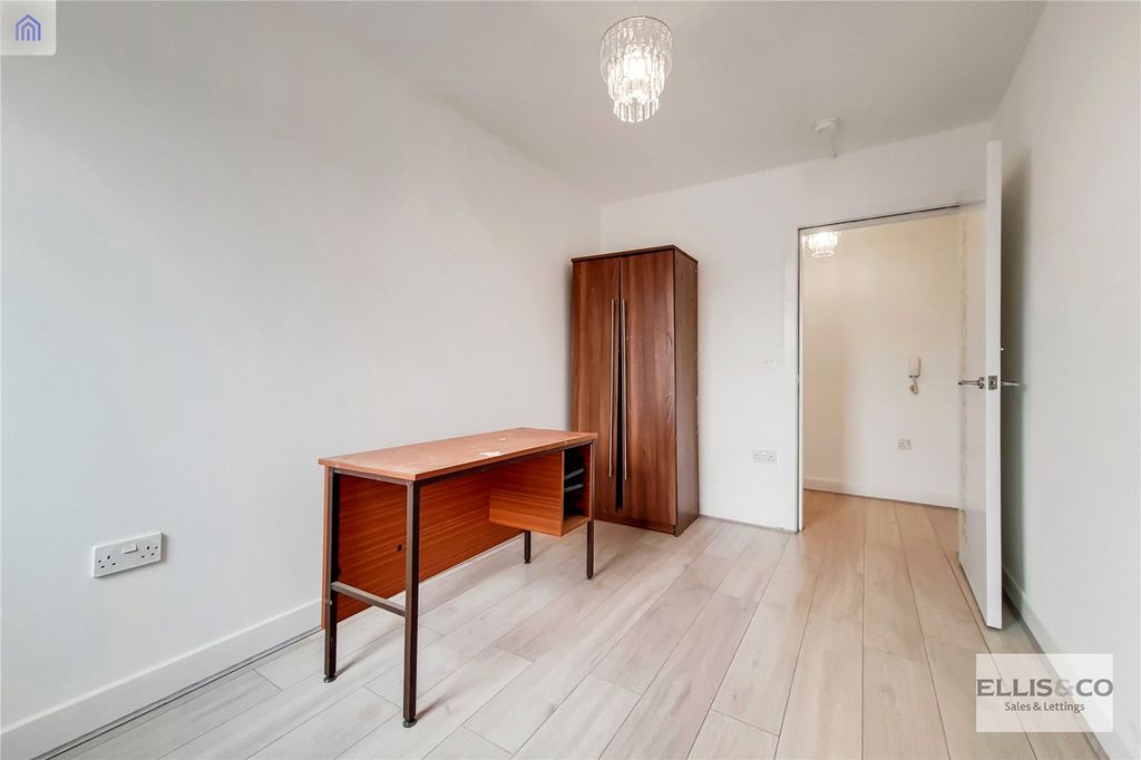 Property photo 3 of 13 Picture No. 05