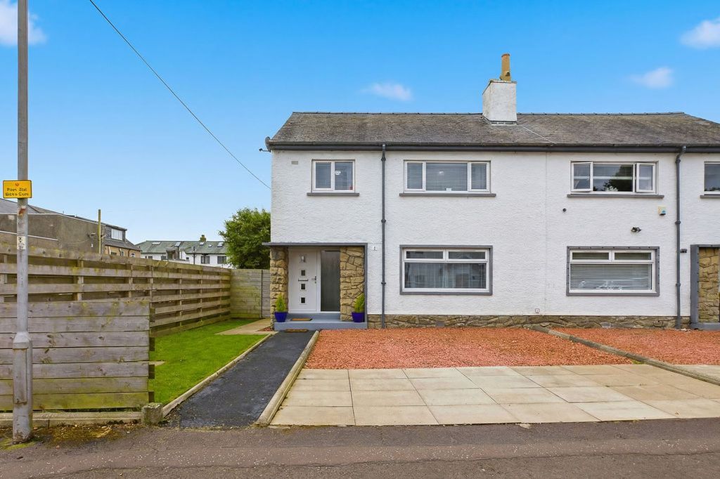 Property photo 1 of 26
