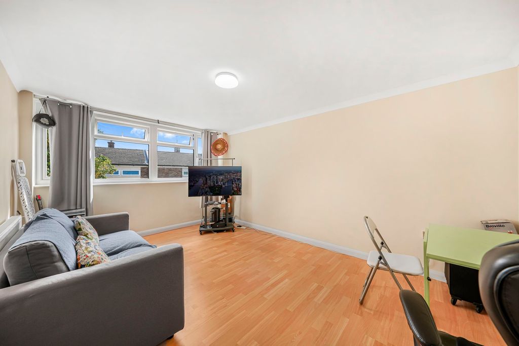 Property photo 3 of 14