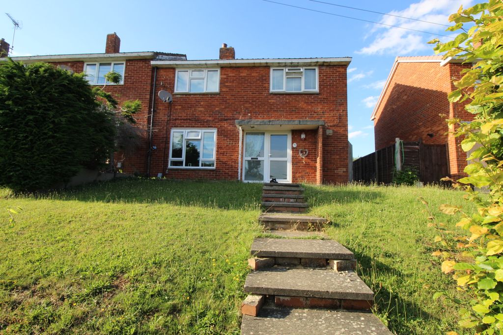 Property photo 1 of 9