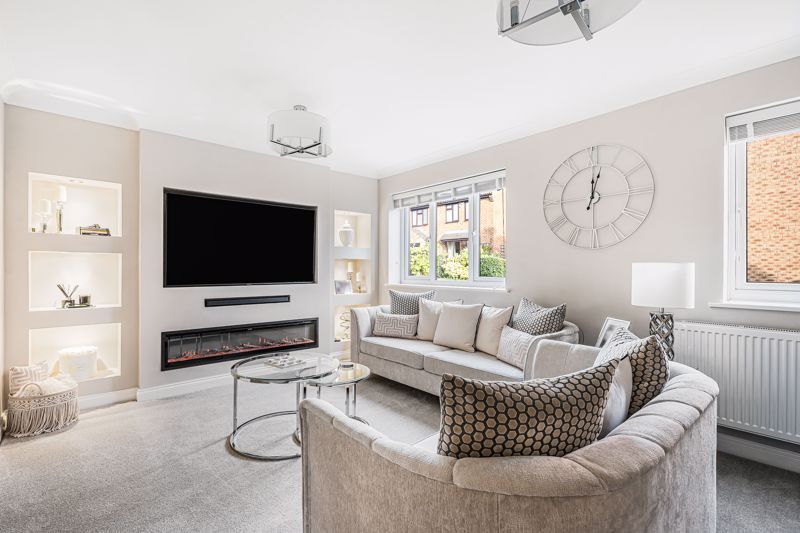 Property photo 2 of 30 Lounge