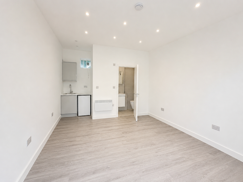 Property photo 1 of 3