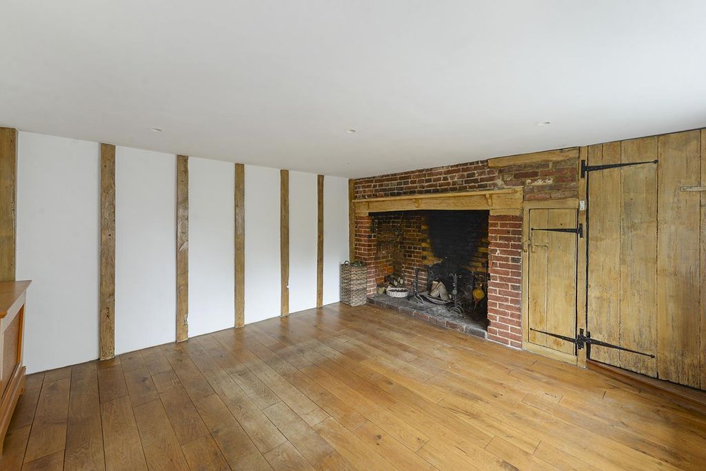Property photo 3 of 19 Thenook03.Jpg