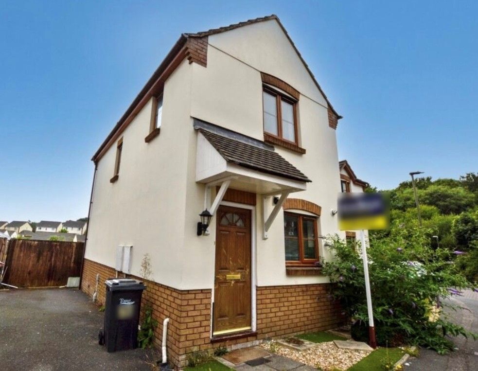 Property photo 1 of 2
