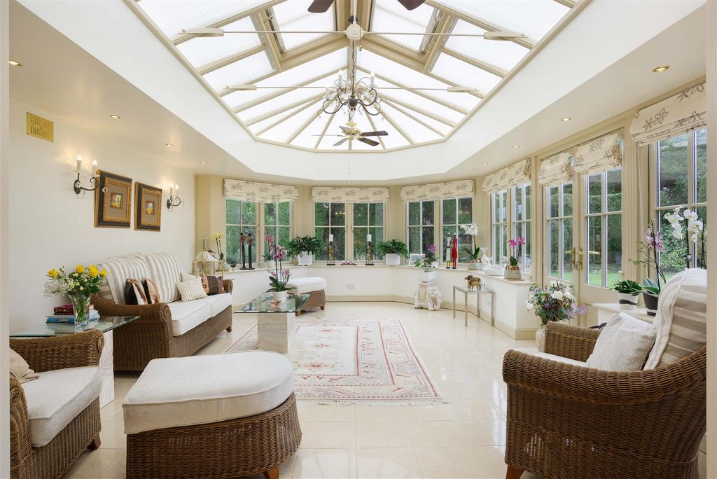 Property photo 3 of 14 00004.Jpg