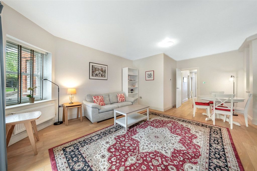 Property photo 1 of 16 Picture No. 12