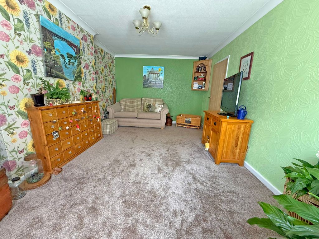 Property photo 3 of 12 Img_4631