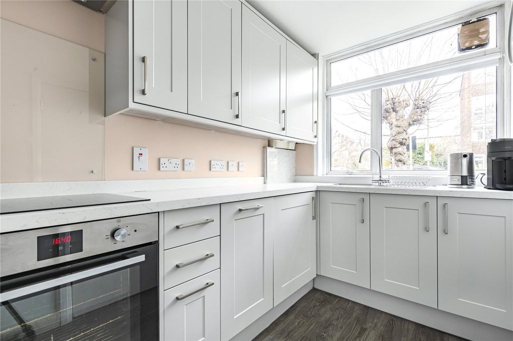 Property photo 2 of 13 Kitchen