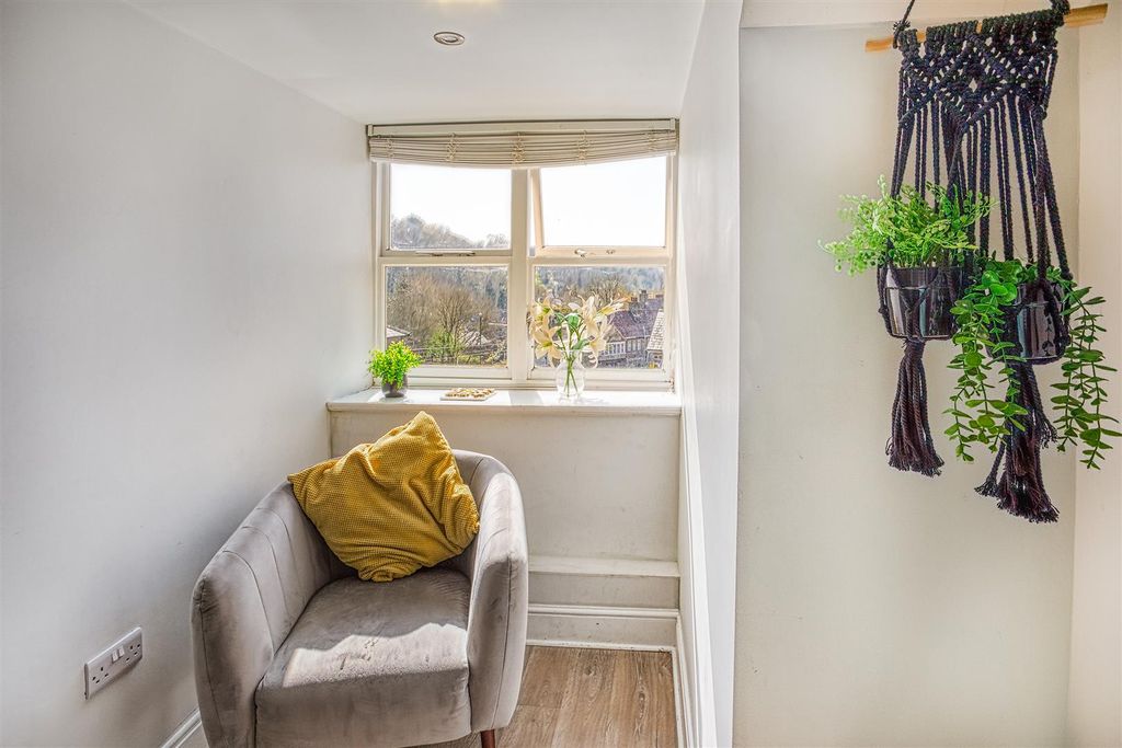 Property photo 2 of 7 316A6582_Hdr.Jpg