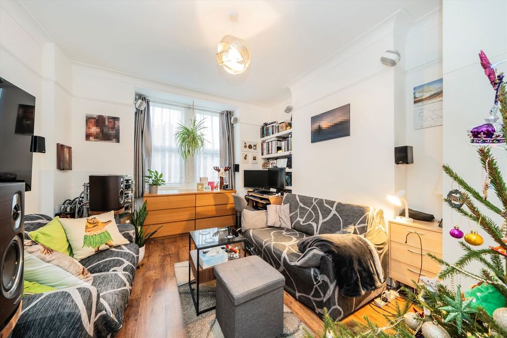 Property photo 2 of 5