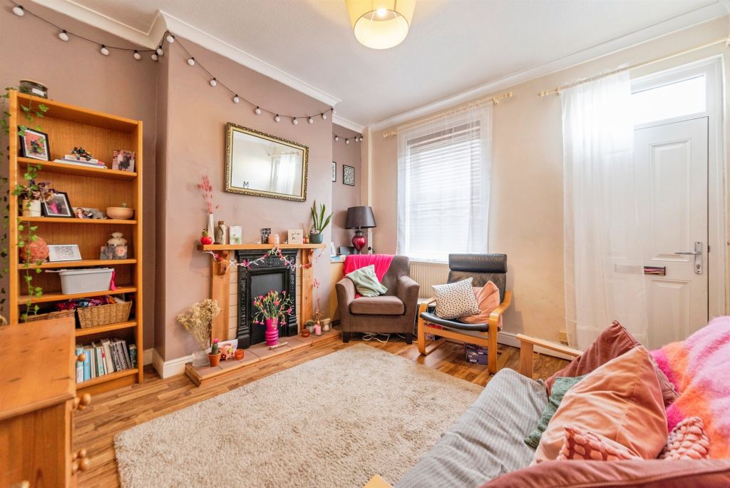 Property photo 3 of 17 Image