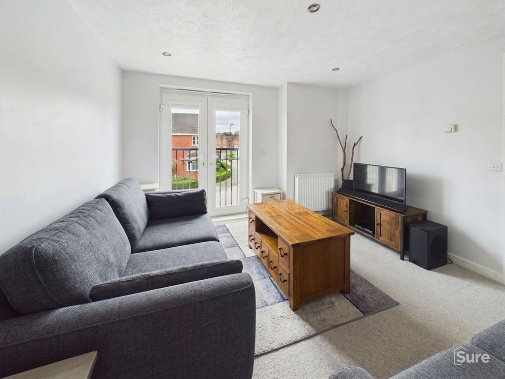 Property photo 2 of 13 Lounge Area