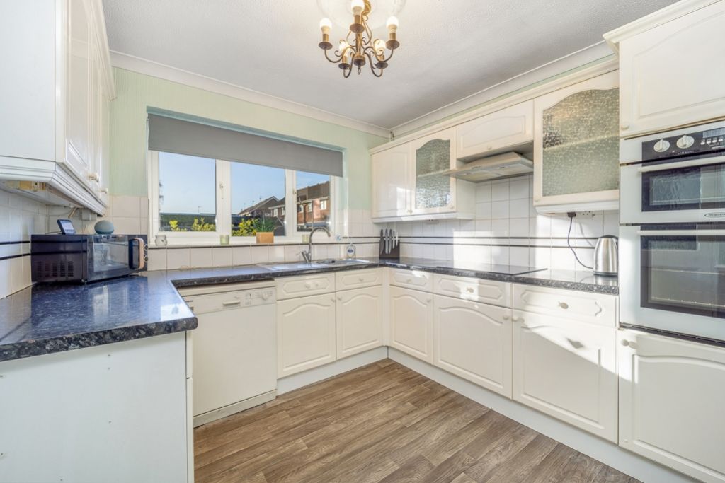 Property photo 3 of 21 15 Saundergate Park (Wyberton)-14