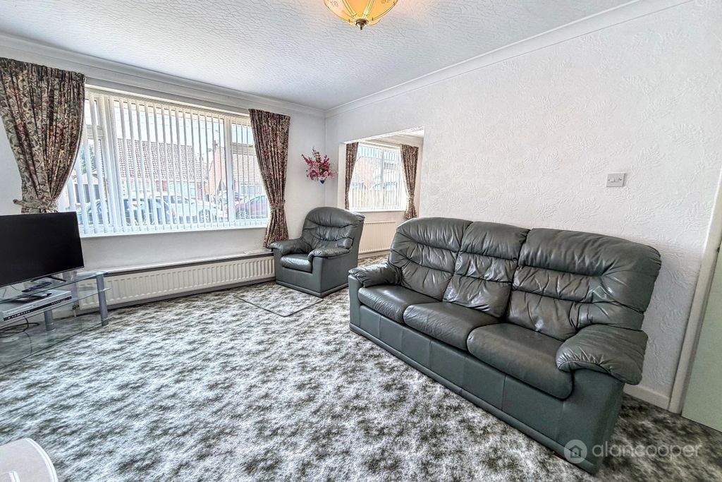 Property photo 3 of 16 5329788