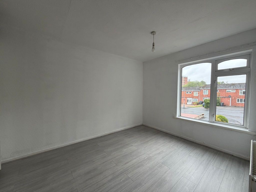 Property photo 3 of 11 Image