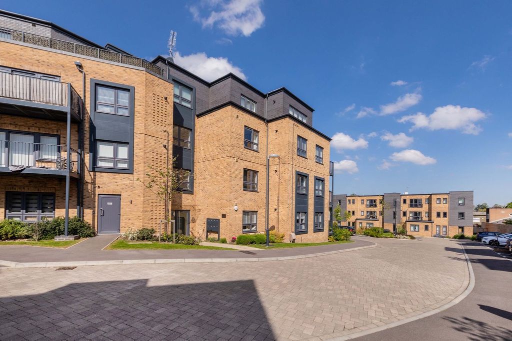 Property photo 2 of 15