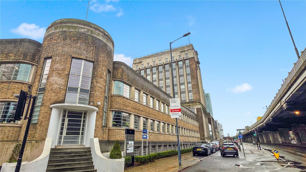 Property photo 1 of 11 Picture No. 01