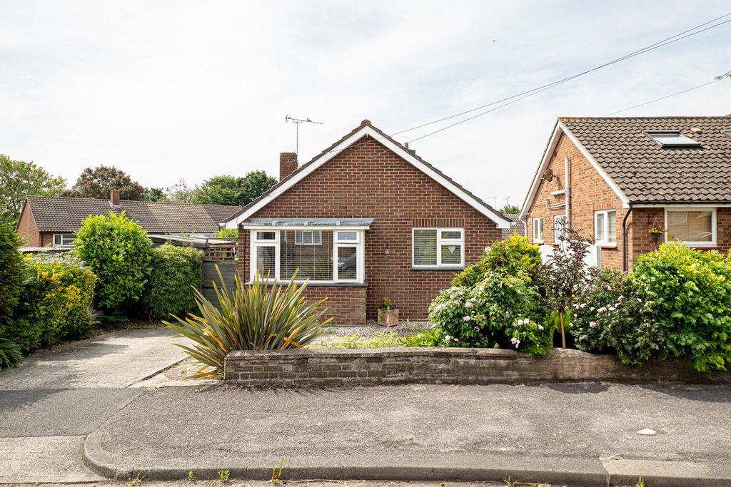Property photo 1 of 25