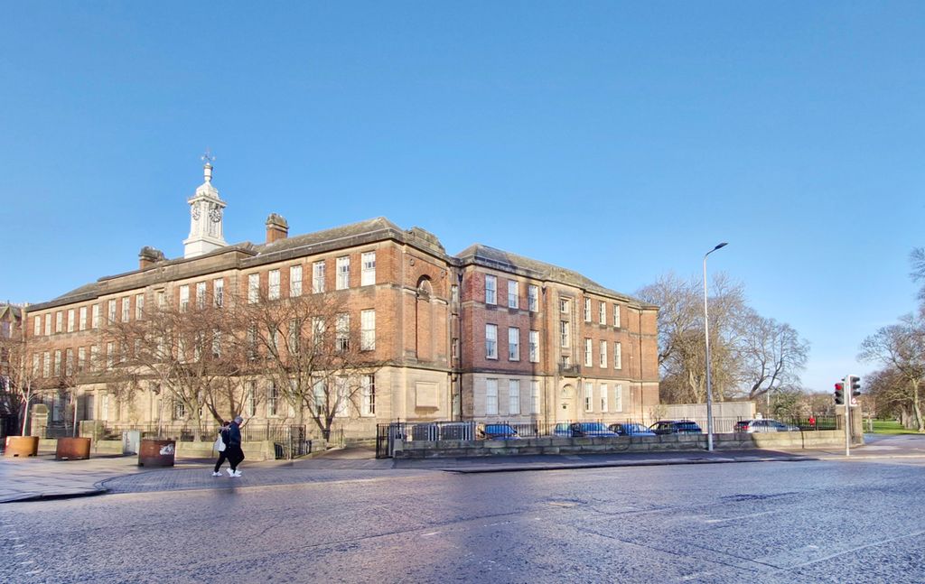 Property photo 1 of 17 Primary Property Image