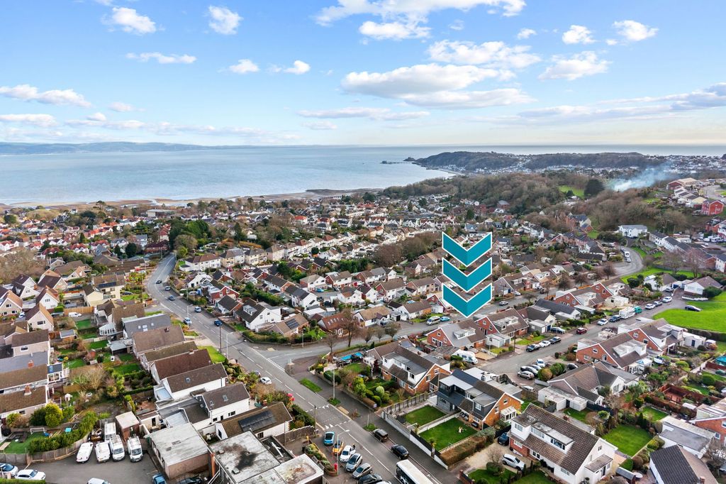 Property photo 2 of 28