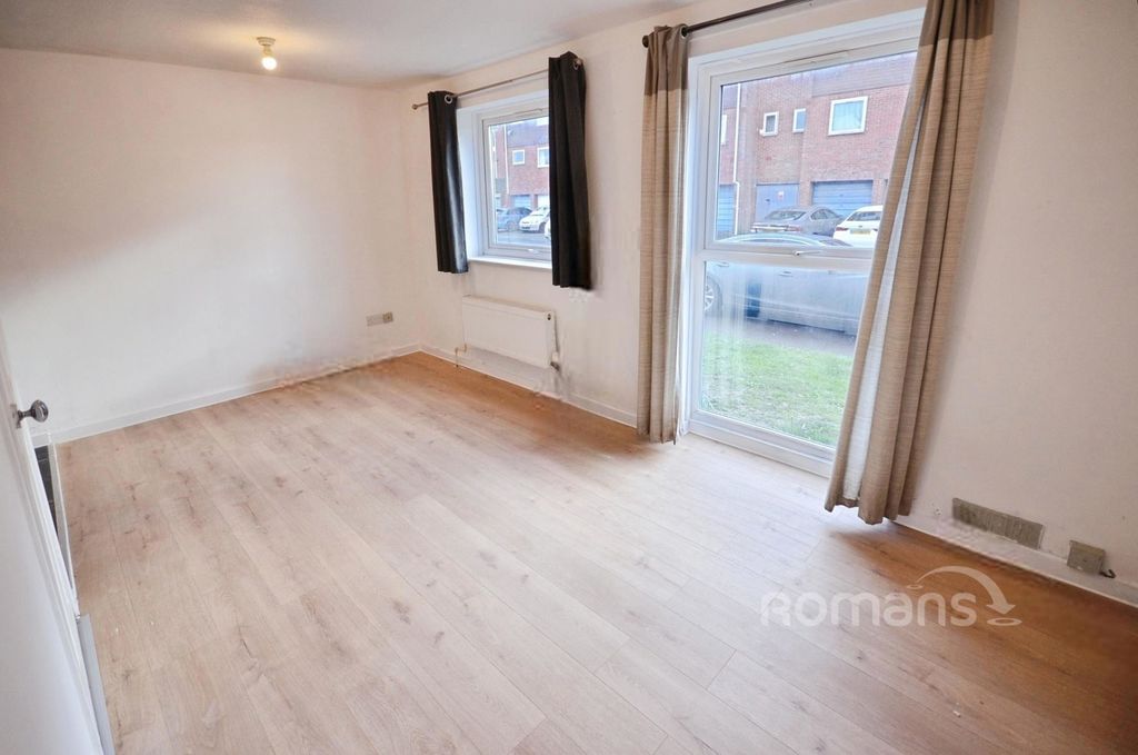 Property photo 2 of 7 Pbox-Img.Jpg