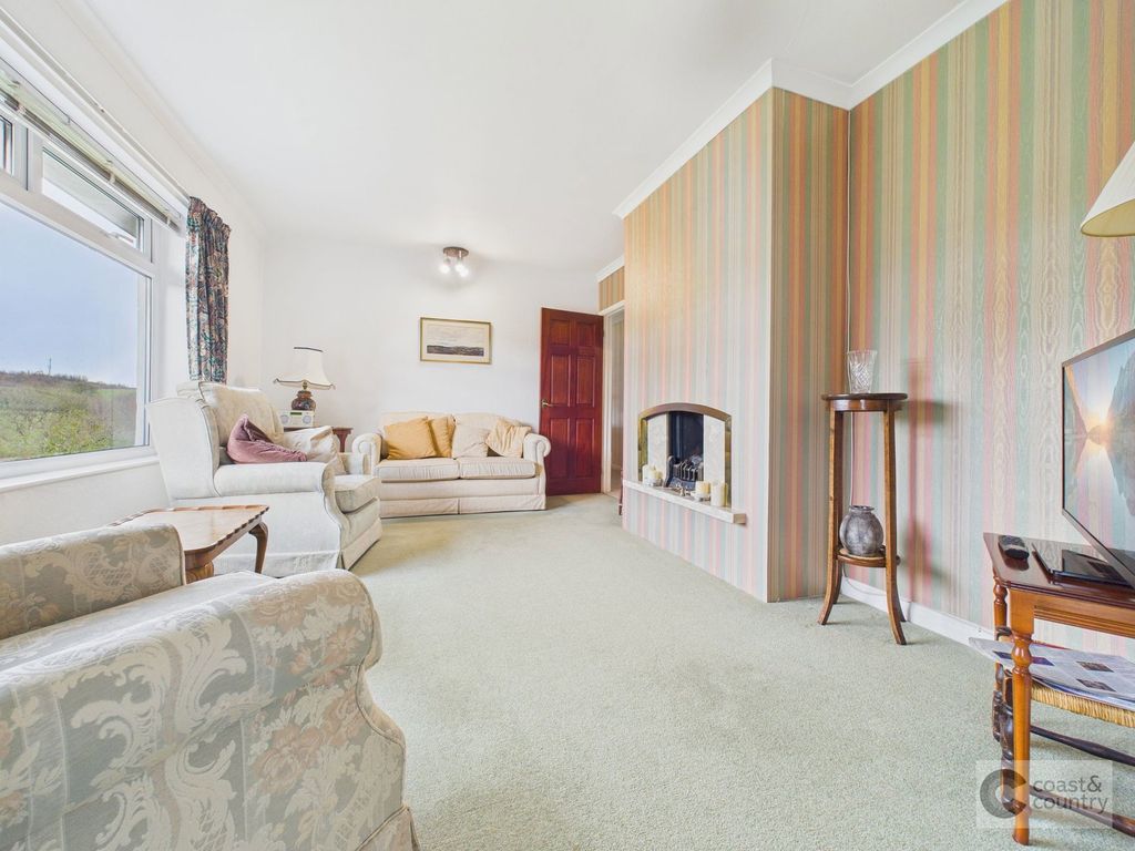 Property photo 3 of 31