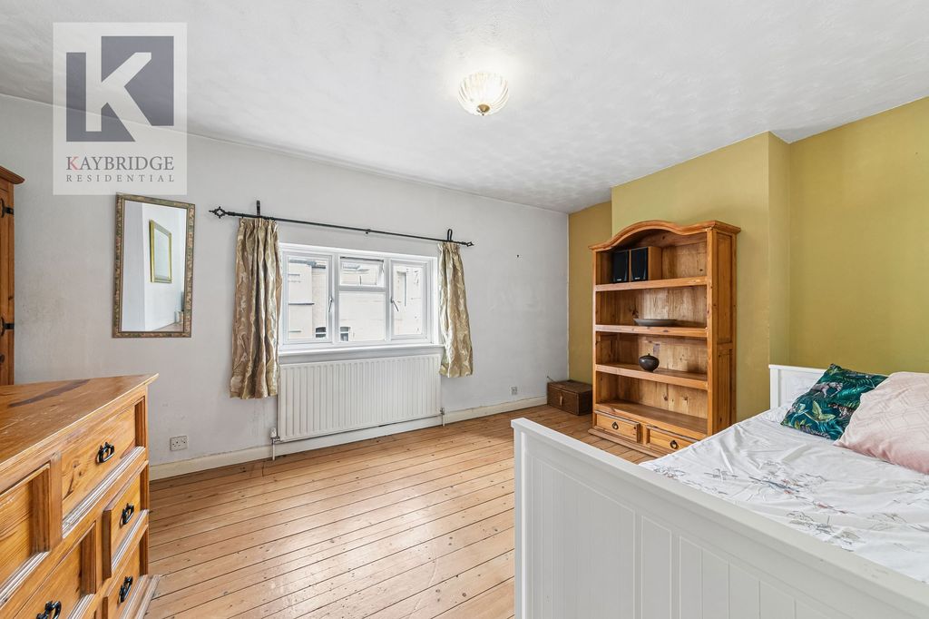 Property photo 3 of 15