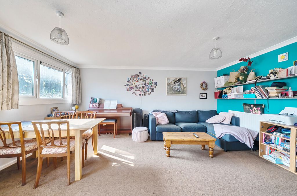 Property photo 1 of 17 Living/Dining Room