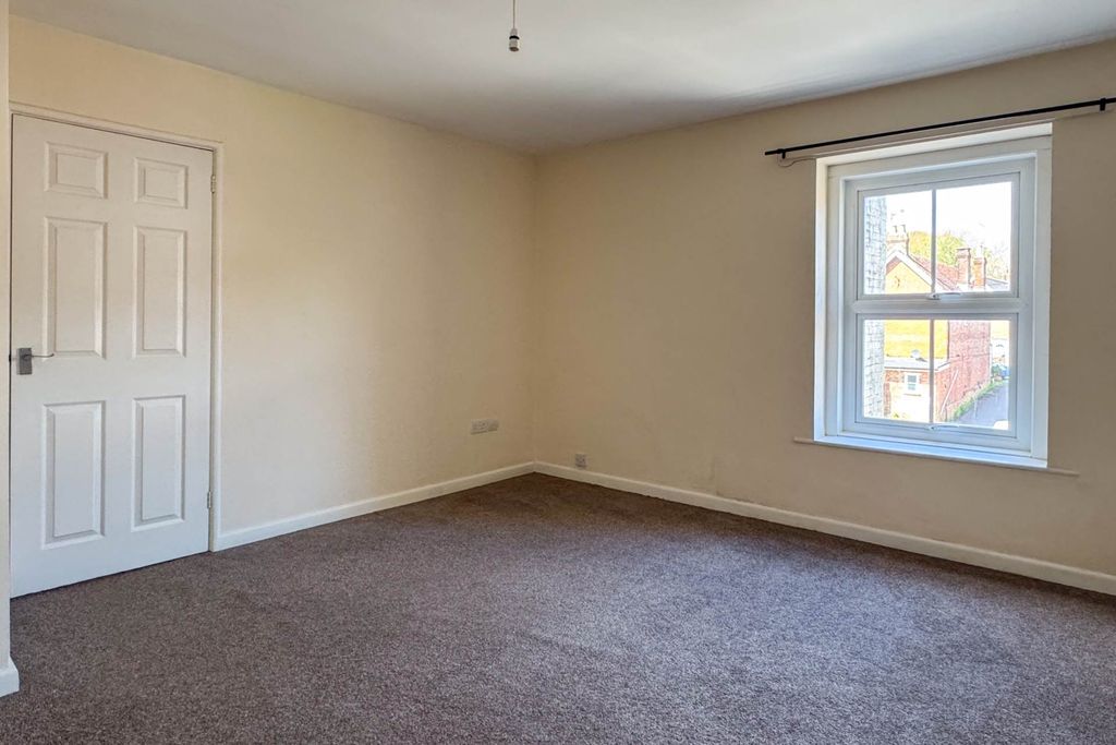 Additional image 8 of 2 bed flat for saleSalisbury Street, Blandford Forum DT11