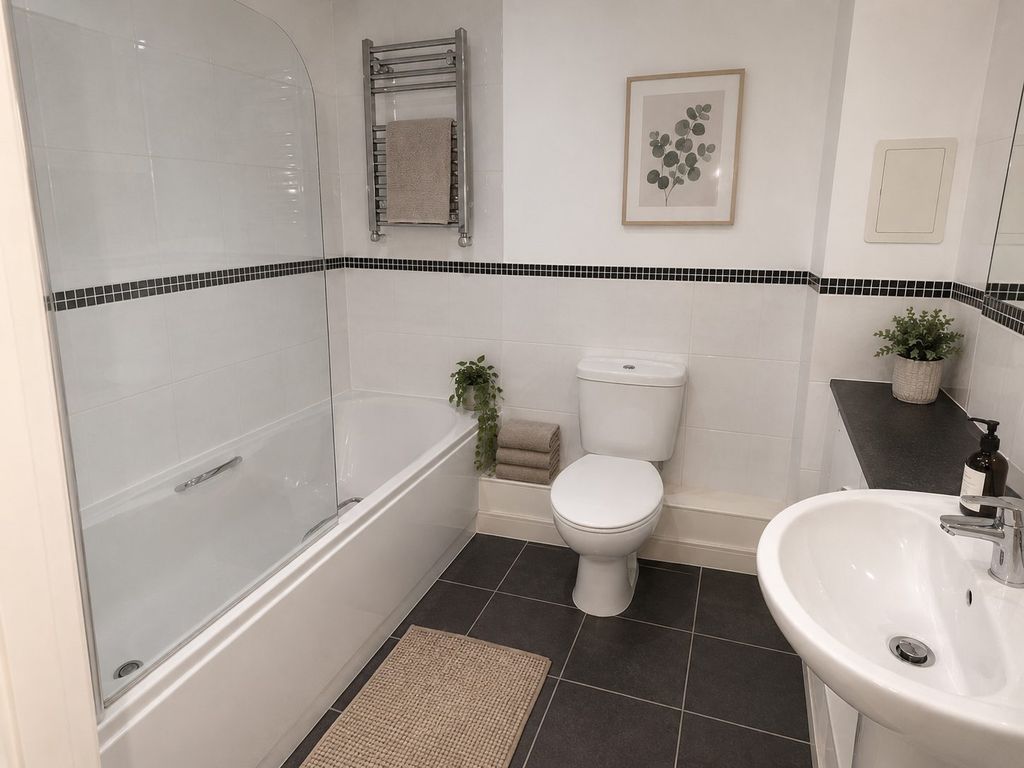 Property photo 2 of 6